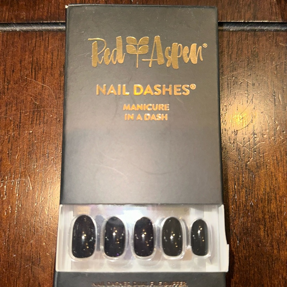 NEW Red Aspen Manicure in a Dash